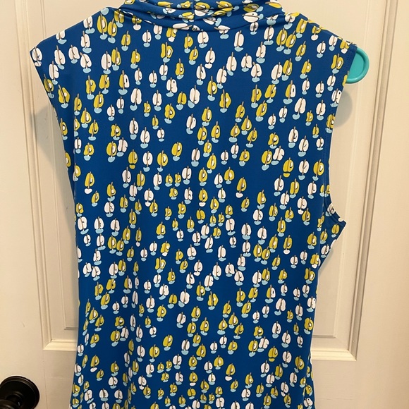 J. Mclaughlin Blue Sleeveless Wrap Top. Size Large - Picture 2 of 4